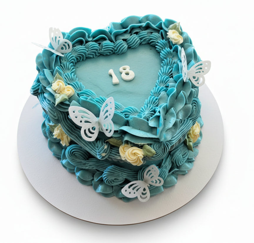 Sky blue vintage heart cakette, made by Perth Cake and Cookie Co.